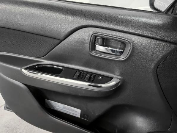 Mitsubishi L200 V Рестайлинг с пробегом 2021 года, цена 2 750 000 рублей, 171600 км, пикап, Автокод Объявления