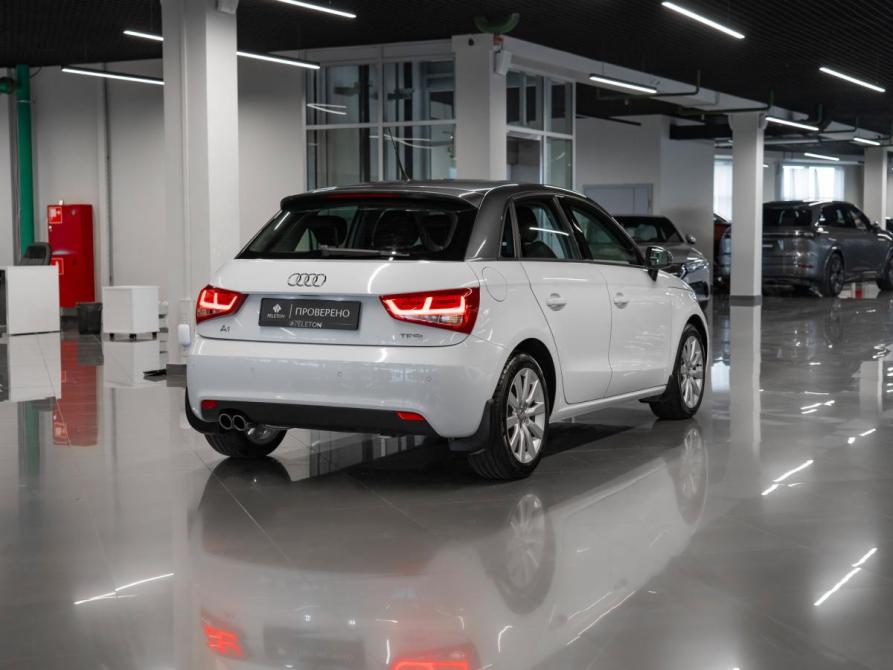 Audi A1 I (8X) Москва  - изображение 4