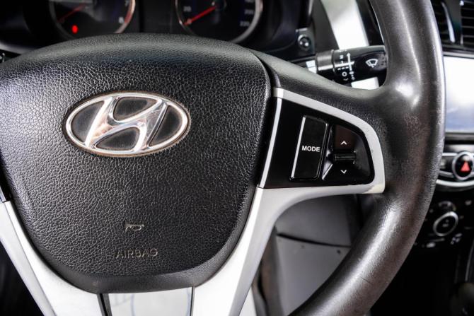 Hyundai Solaris I с пробегом 2012 года, цена 529 000 рублей, 255234 км, седан, Автокод Объявления