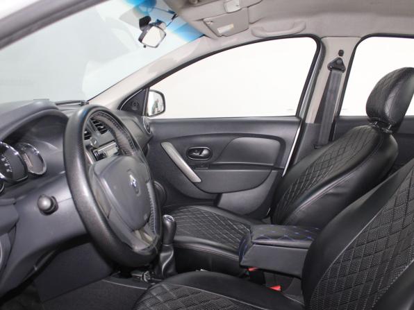 Renault Logan II с пробегом 2016 года, цена 549 900 рублей, 250096 км, седан, Автокод Объявления