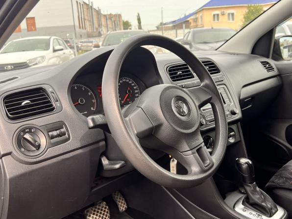 Volkswagen Polo V с пробегом 2013 года, цена 910 000 рублей, 133965 км, седан, Автокод Объявления