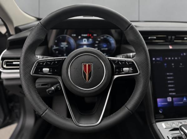 Hongqi H5 II с пробегом 2024 года, цена 3 790 000 рублей, 910 км, седан, Автокод Объявления