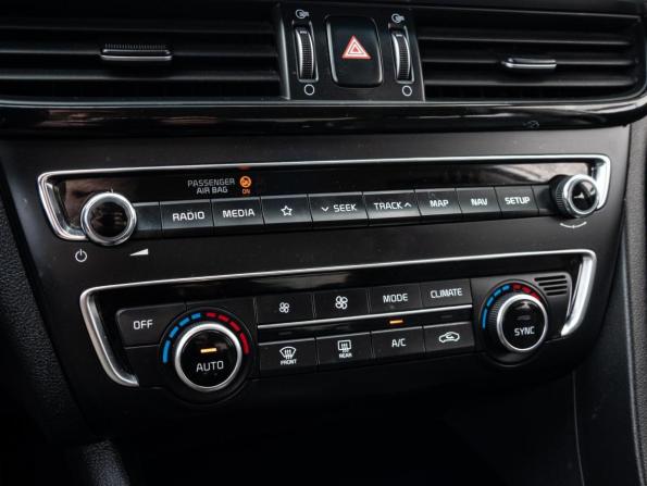 Kia Optima IV Рестайлинг с пробегом 2020 года, цена 2 430 000 рублей, 76028 км, седан, Автокод Объявления