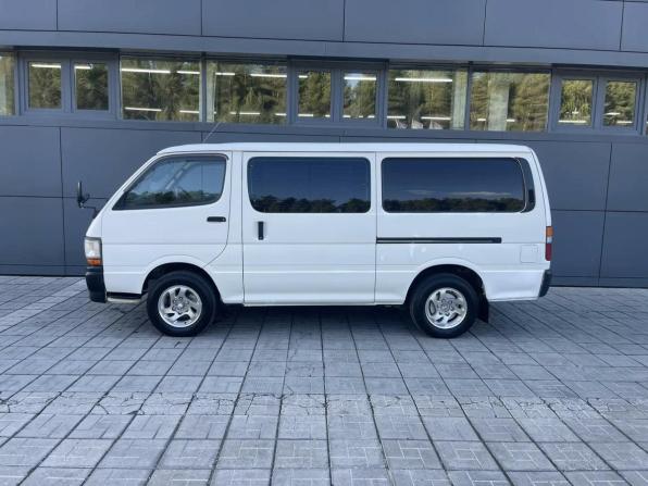 Toyota HiAce H100 с пробегом 2002 года, цена 690 000 рублей, 312000 км, минивэн, Автокод Объявления