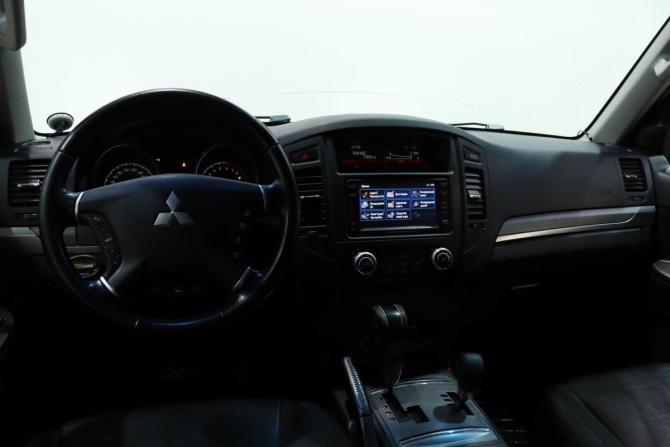 Mitsubishi Pajero IV Рестайлинг 1 с пробегом 2012 года, цена 1 930 000 рублей, 231966 км, внедорожник, Автокод Объявления