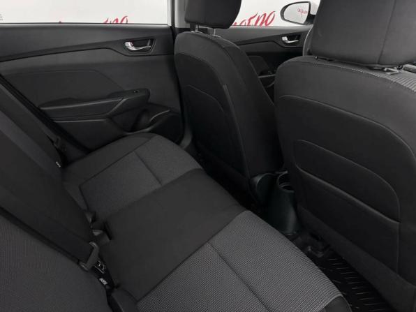 Hyundai Solaris II Рестайлинг с пробегом 2022 года, цена 1 579 000 рублей, 56982 км, седан, Автокод Объявления