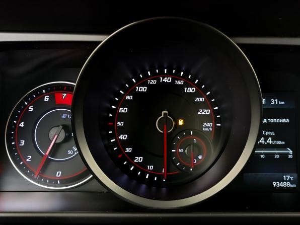 Hyundai Elantra VII (CN7) с пробегом 2022 года, цена 1 810 000 рублей, 70157 км, седан, Автокод Объявления