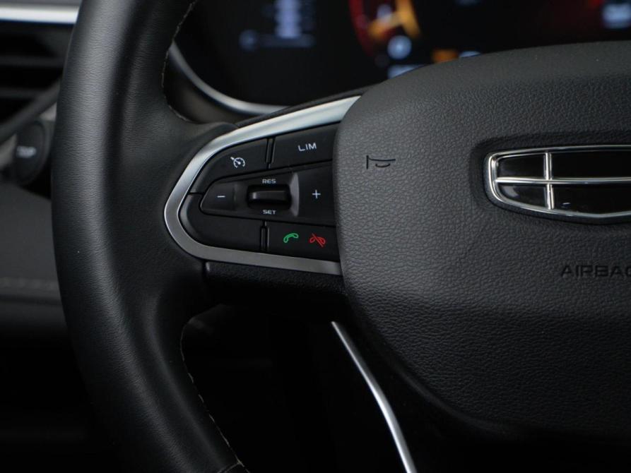 Geely Atlas Pro Москва  - изображение 14