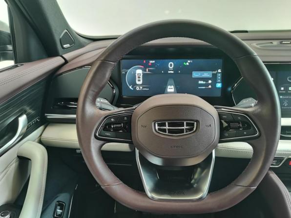 Geely Monjaro I с пробегом 2023 года, цена 3 450 000 рублей, 56000 км, внедорожник, Автокод Объявления