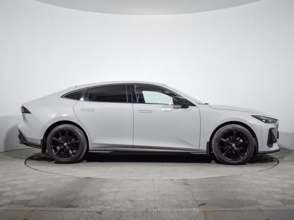 Changan UNI-V I с пробегом 2024 года, цена 2 315 000 рублей, 25918 км, лифтбек, Автокод Объявления
