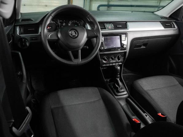 Skoda Rapid I Рестайлинг с пробегом 2017 года, цена 1 098 000 рублей, 150911 км, лифтбек, Автокод Объявления