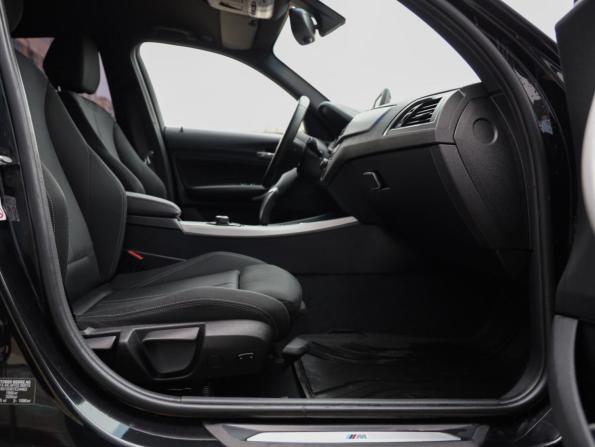 BMW 1 серии II (F20/F21) Рестайлинг 2 с пробегом 2019 года, цена 1 989 000 рублей, 105474 км, хэтчбек, Автокод Объявления