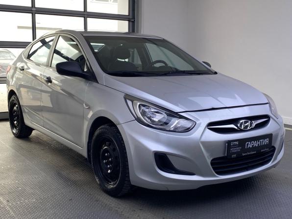 Hyundai Solaris I с пробегом 2012 года, цена 910 000 рублей, 164000 км, седан, Автокод Объявления