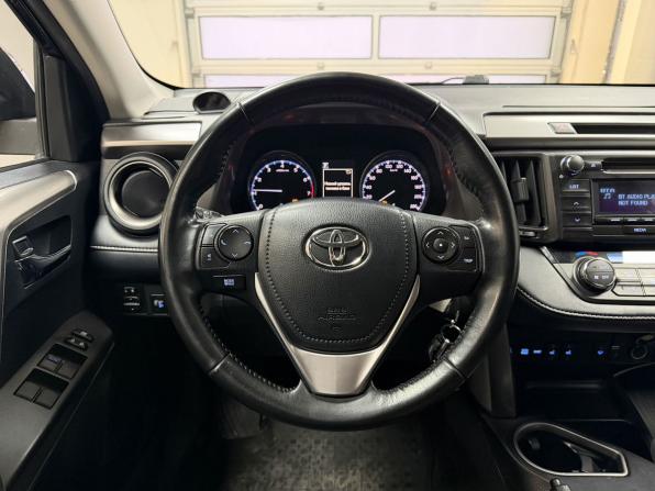 Toyota RAV4 IV (XA40) Рестайлинг с пробегом 2018 года, цена 2 430 000 рублей, 140407 км, внедорожник, Автокод Объявления