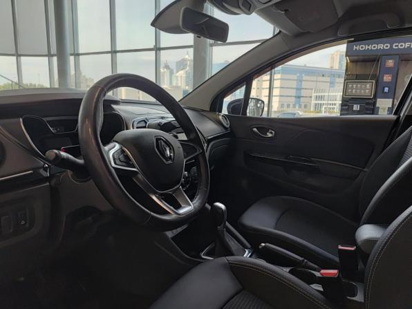 Renault Kaptur I Рестайлинг с пробегом 2021 года, цена 1 698 000 рублей, 99893 км, внедорожник, Автокод Объявления