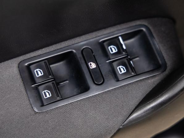 Volkswagen Polo V с пробегом 2011 года, цена 758 000 рублей, 162451 км, седан, Автокод Объявления