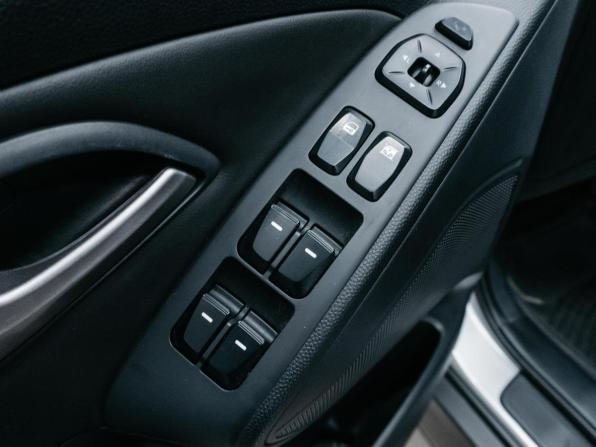 Hyundai ix35 I с пробегом 2010 года, цена 1 290 000 рублей, 196938 км, внедорожник, Автокод Объявления
