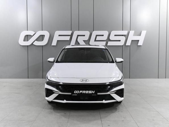 Hyundai Elantra VII (CN7) Рестайлинг с пробегом 2023 года, цена 2 219 000 рублей, 61735 км, седан, Автокод Объявления