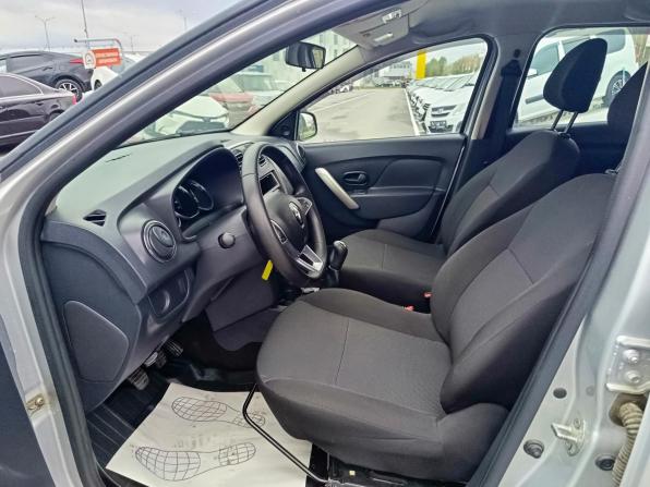 Renault Sandero II Рестайлинг с пробегом 2019 года, цена 1 049 995 рублей, 91949 км, хэтчбек, Автокод Объявления