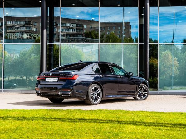 BMW 7 серии VI (G11/G12) Рестайлинг с пробегом 2019 года, цена 5 890 000 рублей, 98398 км, седан, Автокод Объявления