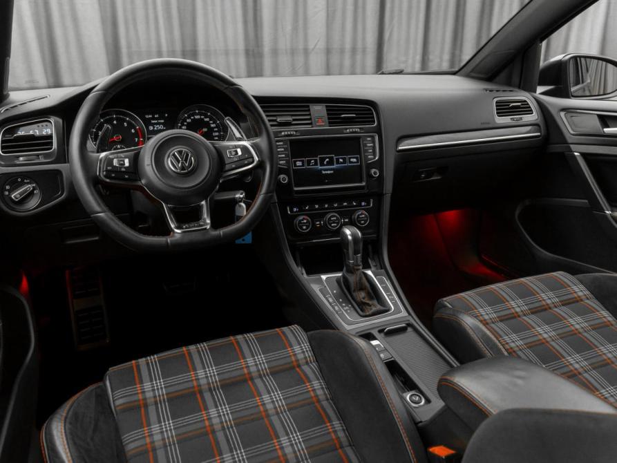 Volkswagen Golf GTI VII Москва  - изображение 7
