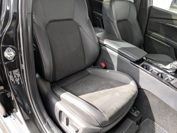 Toyota Camry IX (XV80) China Market с пробегом 2024 года, цена 3 900 000 рублей, 18224 км, седан, Автокод Объявления
