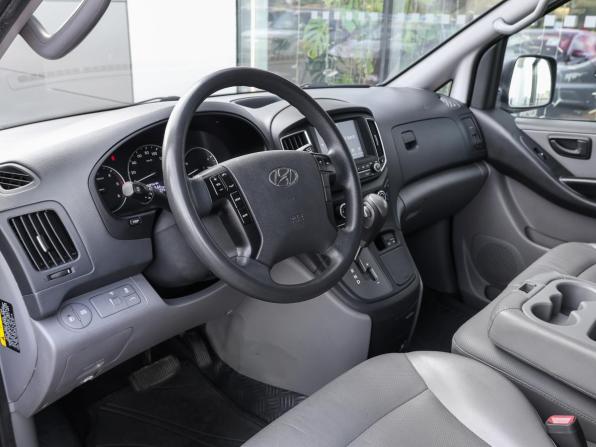 Hyundai Grand Starex I Рестайлинг 2 с пробегом 2018 года, цена 3 498 000 рублей, 99303 км, минивэн, Автокод Объявления
