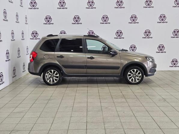 Lada (ВАЗ) Granta I Рестайлинг с пробегом 2020 года, цена 661 000 рублей, 103387 км, универсал, Автокод Объявления