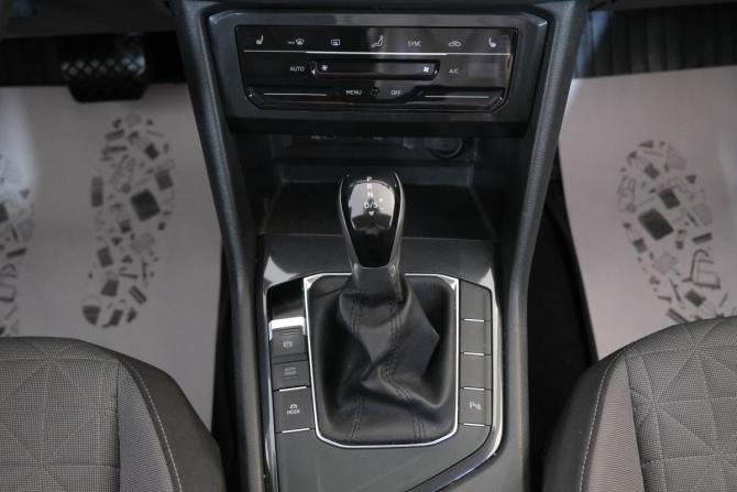 Volkswagen Tiguan II Рестайлинг с пробегом 2021 года, цена 2 899 000 рублей, 81200 км, внедорожник, Автокод Объявления