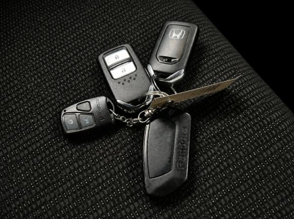 Honda Fit III с пробегом 2016 года, цена 825 000 рублей, 220958 км, хэтчбек, Автокод Объявления