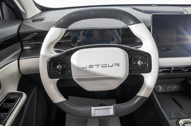 JETOUR DASHING I с пробегом 2023 года, цена 1 999 000 рублей, 71000 км, внедорожник, Автокод Объявления