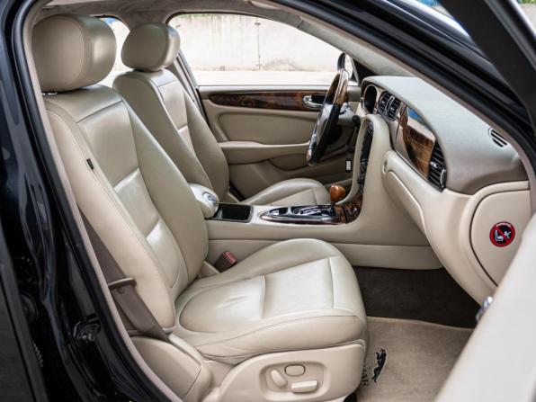 Jaguar XJ III (X350/X358) с пробегом 2003 года, цена 2 120 000 рублей, 252895 км, седан, Автокод Объявления
