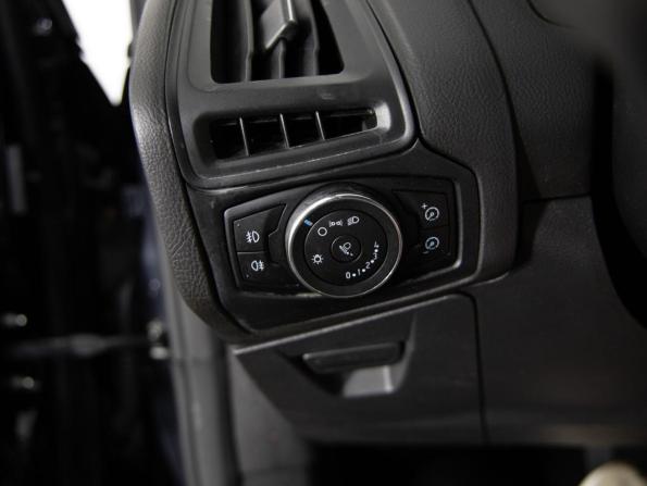 Ford Focus III с пробегом 2012 года, цена 569 000 рублей, 252191 км, хэтчбек, Автокод Объявления