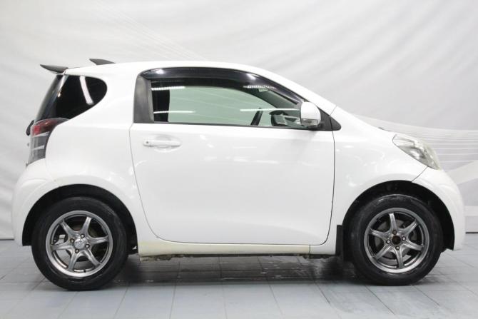 Toyota iQ с пробегом 2009 года, цена 599 000 рублей, 114603 км, хэтчбек, Автокод Объявления