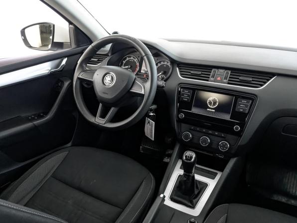 Skoda Octavia III (A7) Рестайлинг с пробегом 2019 года, цена 1 300 000 рублей, 163479 км, лифтбек, Автокод Объявления