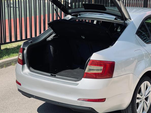 Skoda Octavia III (A7) с пробегом 2014 года, цена 950 000 рублей, 264319 км, лифтбек, Автокод Объявления