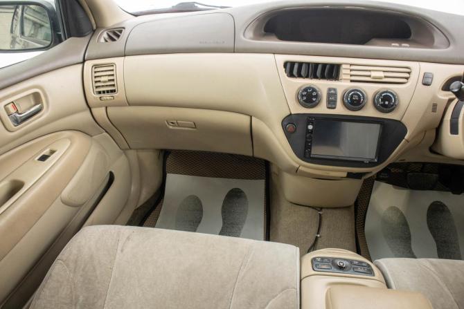 Toyota Vista V (V50) с пробегом 2000 года, цена 579 000 рублей, 300000 км, седан, Автокод Объявления