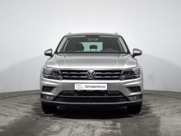 Volkswagen Tiguan II с пробегом 2018 года, цена 1 928 000 рублей, 125000 км, внедорожник, Автокод Объявления