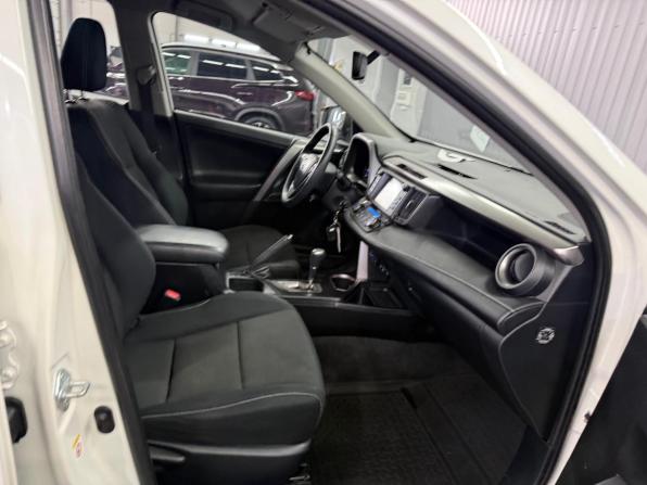 Toyota RAV4 IV (XA40) Рестайлинг с пробегом 2016 года, цена 2 137 000 рублей, 174139 км, внедорожник, Автокод Объявления