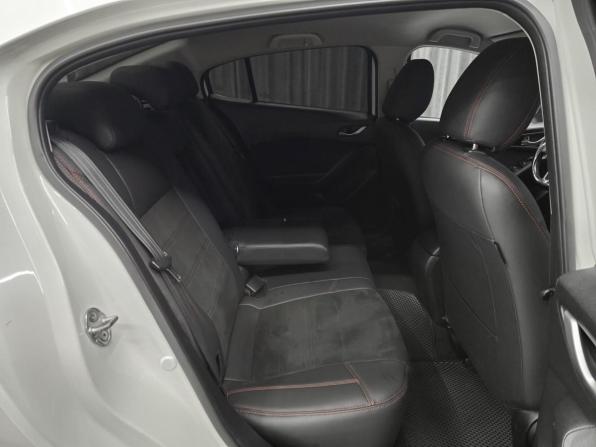 Mazda 3 III (BM) с пробегом 2014 года, цена 1 149 000 рублей, 123552 км, седан, Автокод Объявления