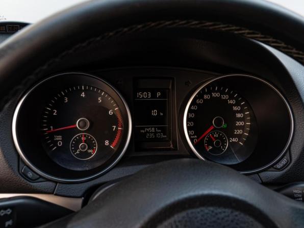 Volkswagen Golf VI с пробегом 2010 года, цена 830 000 рублей, 235103 км, хэтчбек, Автокод Объявления