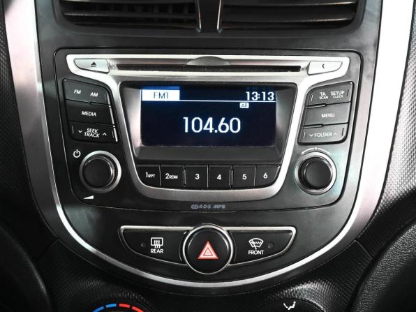 Hyundai Solaris I Рестайлинг с пробегом 2015 года, цена 1 325 000 рублей, 70948 км, седан, Автокод Объявления