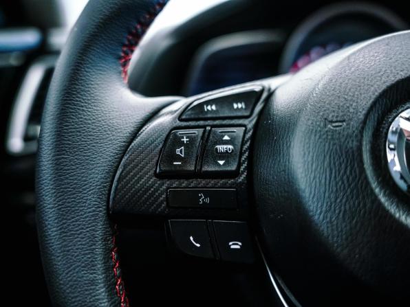 Mazda 3 II (BL) Рестайлинг с пробегом 2013 года, цена 1 245 000 рублей, 113989 км, седан, Автокод Объявления