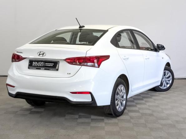 Hyundai Solaris II с пробегом 2019 года, цена 1 060 000 рублей, 141460 км, седан, Автокод Объявления