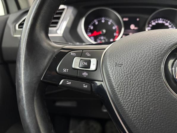Volkswagen Tiguan II с пробегом 2020 года, цена 2 595 000 рублей, 90416 км, внедорожник, Автокод Объявления