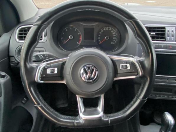 Volkswagen Polo V Рестайлинг с пробегом 2019 года, цена 1 295 000 рублей, 86269 км, седан, Автокод Объявления