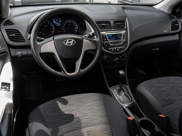 Hyundai Solaris I Рестайлинг с пробегом 2016 года, цена 975 000 рублей, 119065 км, седан, Автокод Объявления