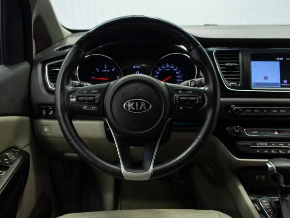 Kia Carnival III с пробегом 2020 года, цена 3 300 000 рублей, 109030 км, минивэн, Автокод Объявления