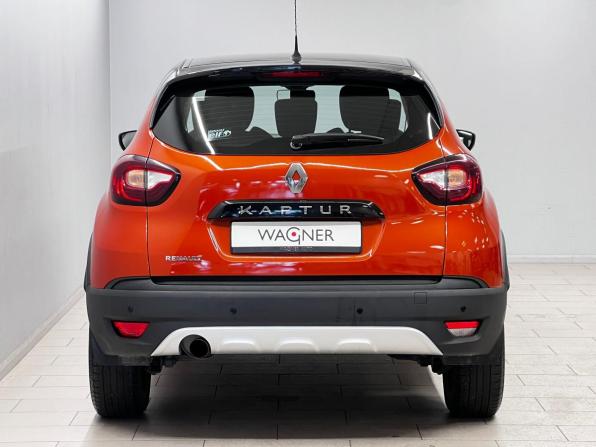 Renault Kaptur I с пробегом 2018 года, цена 1 246 000 рублей, 109305 км, внедорожник, Автокод Объявления