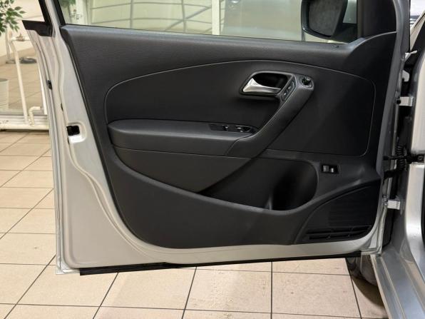 Volkswagen Polo V с пробегом 2014 года, цена 830 000 рублей, 164000 км, седан, Автокод Объявления
